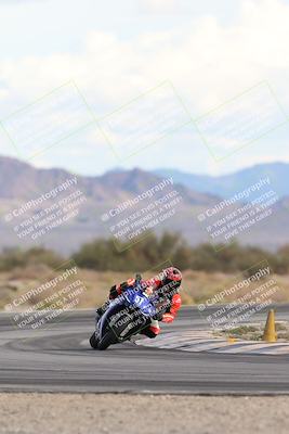 media/Nov-16-2025-Race Pace (Sun) [[8c5fa54630]]/Non Verified Riders (1st 20 Minutes)/5-Turn 15 (110pm)/